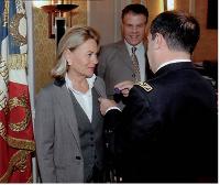 Sophie de Menthon, présidente d'Ethic, a reçu le titre honorifique de lieutenant-colonel de Gendarmerie.
